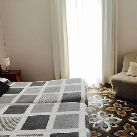 Hostal Eixample Barcelona Rom bilde