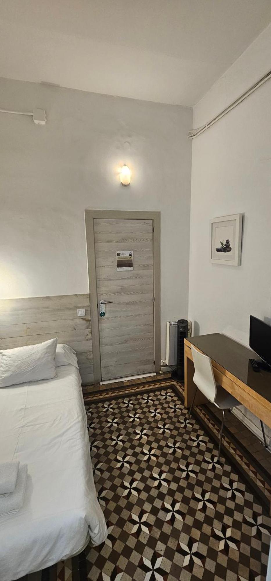 Hostal Eixample Barcelona Eksteriør bilde